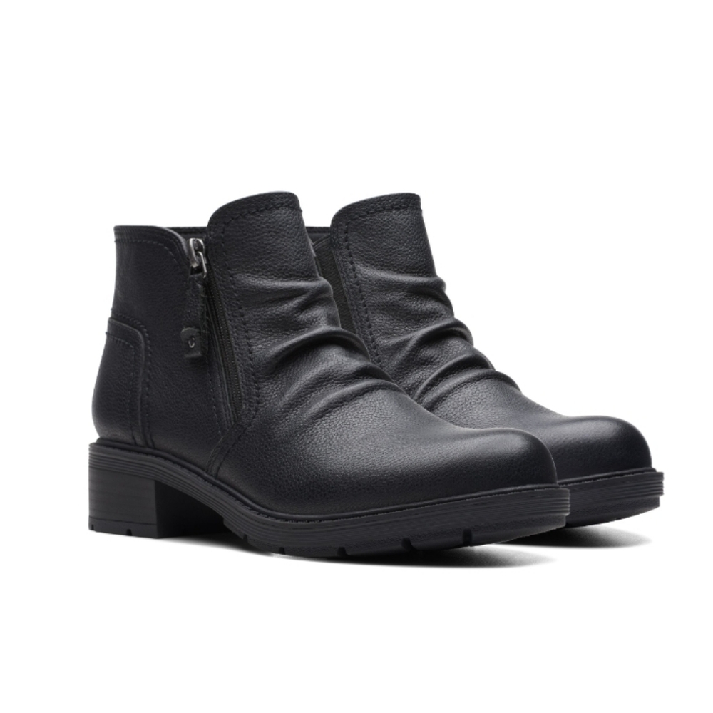 Clarks Hearth Dove Leather Short Boots